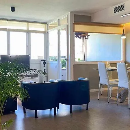 Coloma Piscina Y Parking Hostem * Vilanova i la Geltru
