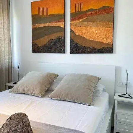 Coloma Piscina Y Parking Hostem Apartment *