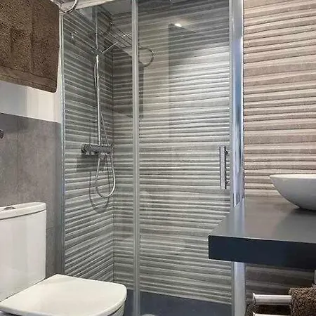 Coloma Piscina Y Parking Hostem * Vilanova i la Geltru